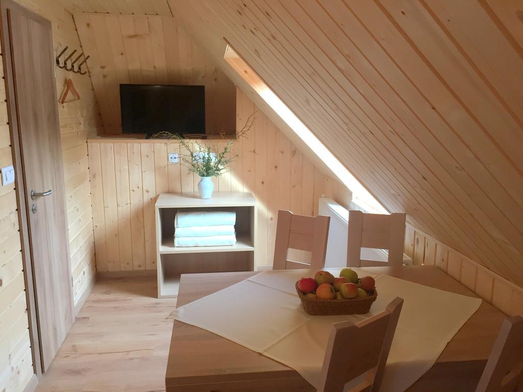 Apartmaji In Sobe Tina 크라니스카고라 외부 사진