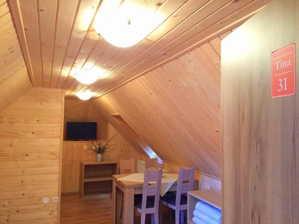 Apartmaji In Sobe Tina 크라니스카고라 외부 사진