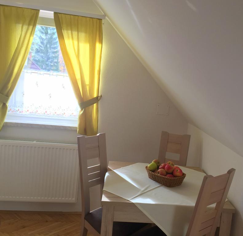 Apartmaji In Sobe Tina 크라니스카고라 외부 사진