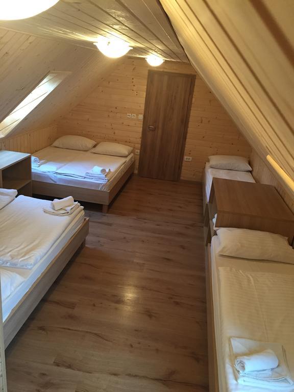 Apartmaji In Sobe Tina 크라니스카고라 외부 사진