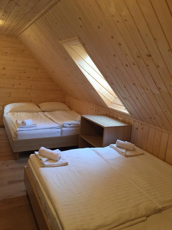 Apartmaji In Sobe Tina 크라니스카고라 외부 사진